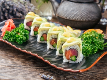 Sushi & Roll