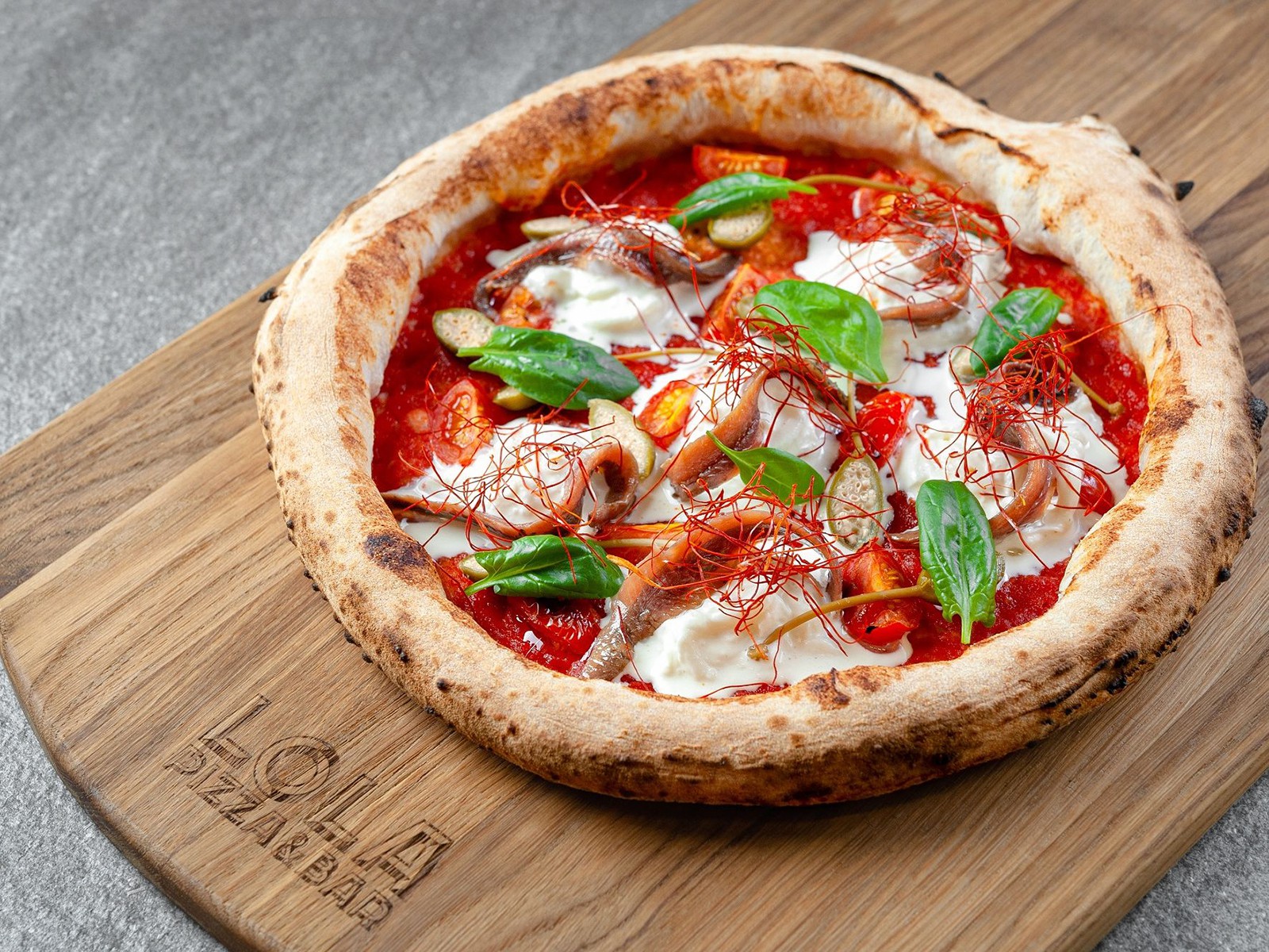 Lola pizza & bar