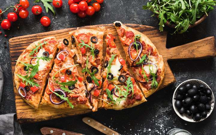 ПИЦЦА И PIZZA